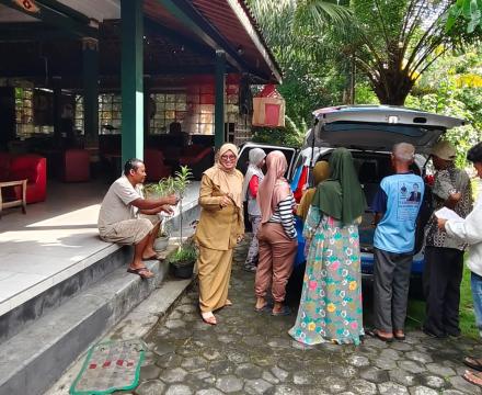Mobil Keliling Pembayaran Pajak Bumi Bangunan (PBB) di Dusun Plawonan